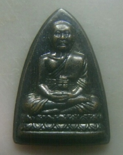 **เบาๆ**หลวงพ่อทวด รุ่นเหยียบน้ำทะเลจืด หลังเตารีดเล็กหลังหนังสือ วัดช้างให้**ตอกโค้ด สวยๆ