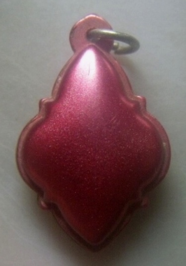 **เบาๆ**พระประจำวันอาทิตย์ หลวงปู่ทิมปลุกเสก แจกในงานผูกพัทธสีมา ปี๒๕๑๗**พร้อมเลี่ยมเดิมประสบการณ์ดี