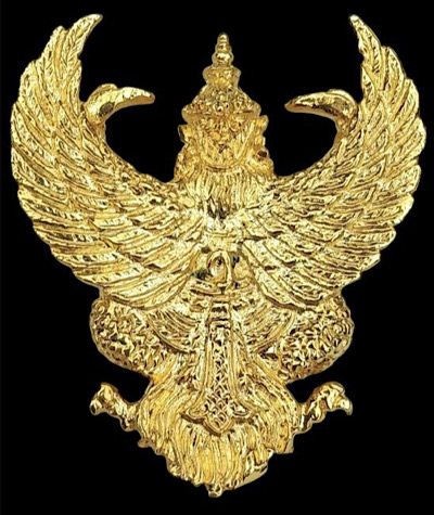 พญาครุฑ รุ่นอกแอ่นหลัง ว. มีบุญ มีวาสนา หลวงพ่อวราห์ วัดโพธิทอง เนื้อกะไหล่ทอง ปี 2541 สภาพสวยเดิม 