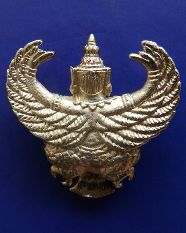 ครุฑ พิธียกครุฑพ่าห์ ศาลจ.เบตง กรรมการ เลข 500 เนื้อทองเหลืองกะไหล่ทองลงยา พ.ศ. 2555 พร้อมกล่องเดิม