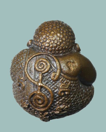 ลูกอมพระสังกัจจายน์อุดกริ่ง หลวงพ่อพูล วัดไผ่ล้อม รุ่นเจ้าคุณพูล ปี 2547