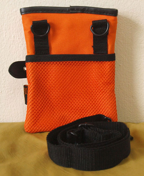 ... กระเป๋าสะพายข้าง ร้อยเข็มขัด TARGET ขนาดกระทัดรัด...