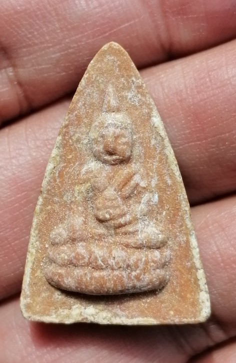 พระเนื้อผงน้ำมันไม่ทราบที่ เคาะเดียว     