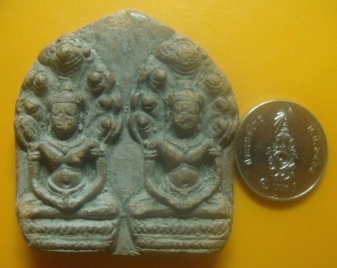 **เบา​ๆ​**พระนาคปรกคู่ หลวงปู่สรวง เนื้อดินแดงปราสาทขอมพันปี หลังหลวงตาเบ๊าะ วัดภูตะแบง ปี ๒๕๑๙**สวย