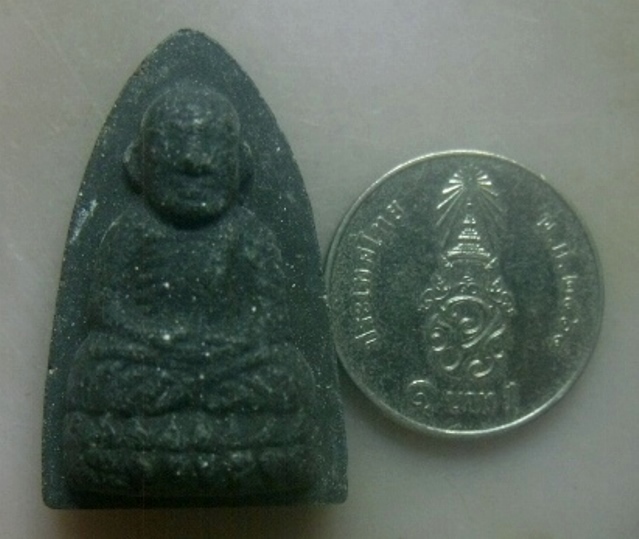 **เบาๆ**หลวงปู่ทวด วัดช้างให้ เนื้อว่าน รุ่นเจ้าฟ้าเพชรรัตน์ ปี ๒๕๓๗**อาจารย์นอง ปลุกเสก สวยๆ