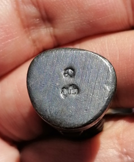 หลวงปู่ทวด รูปหล่อพิมพ์บัวรอบ ตอกโค๊ดใต้ฐาน วัดในหาน จ.ภูเก็ต ปี 2536 เคาะเดียว