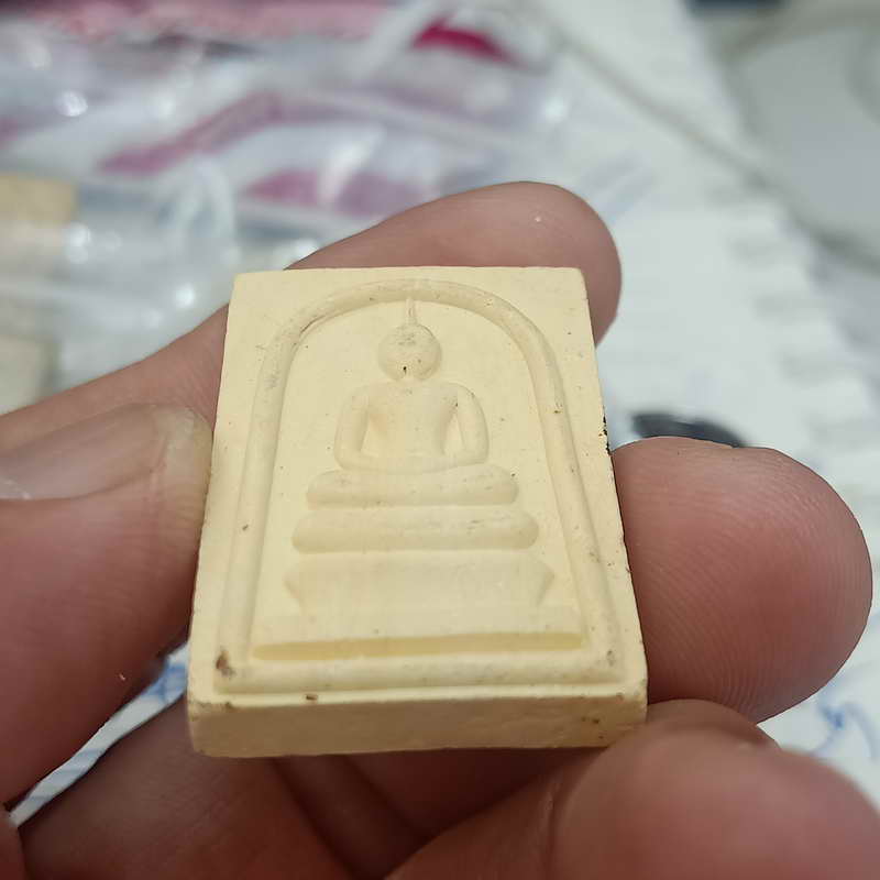 พระสมเด็จ หลังตายางปั้ม วัดใหม่ทองเสน จ.กรุงเทพ พระสภาพใหม่ แต่เก็บเก่ามา ไม่เคยพบเจอกันเลย