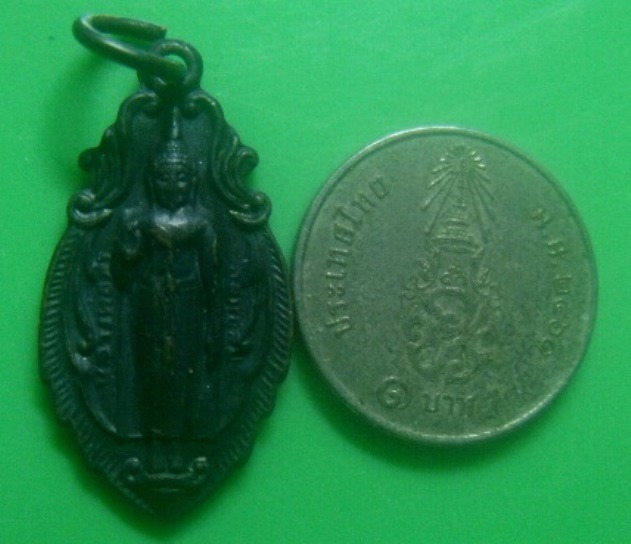 **เบา​ๆ​**เหรียญหลวงพ่อดำ วัดสมอลม ที่ระลึกในงานสร้างโบสถ์ จ.สุพรรณบุรี ปี ๒๕๓๙**สวยๆ
