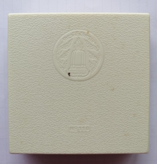 กล่องเปล่าพระสมเด็จ 118 ปี ชุด​ 5​ องค์​ วัดระฆัง พร้อมกล่องกระดาษเดิมๆ​ เคาะเดียว   