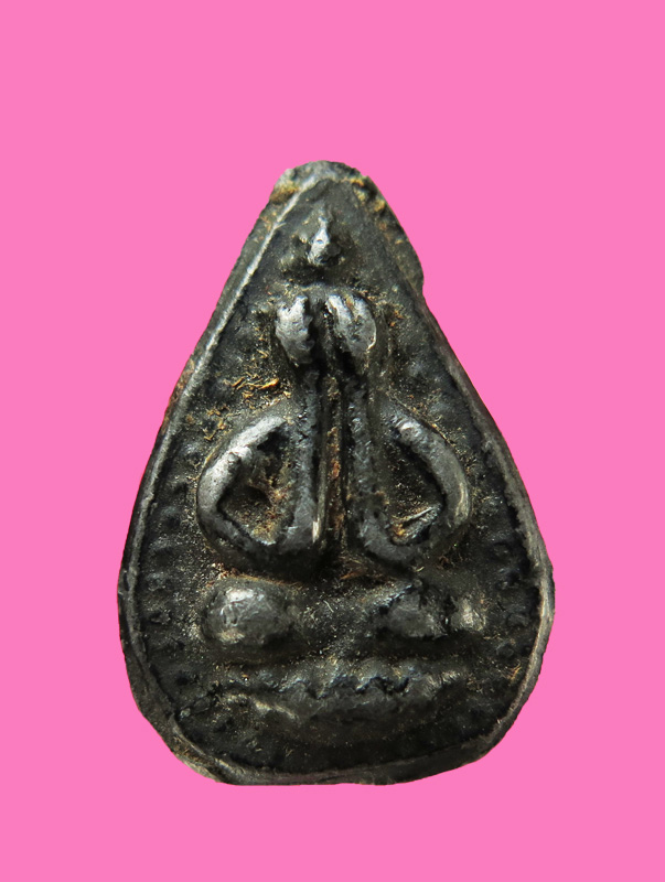 พระปิดตาข้างเม็ด 2 หน้า เนื้อตะกั่วชุบรัก 