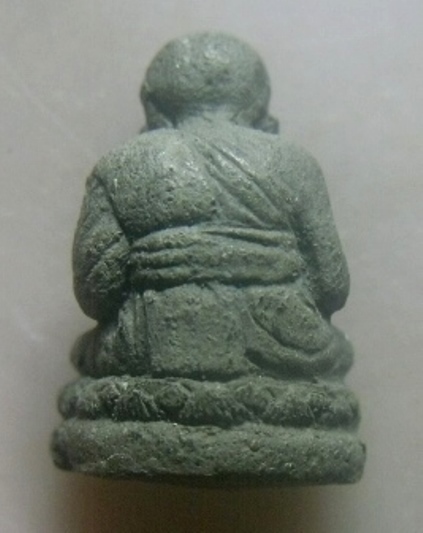 *เบาๆ**หลวงปู่ทวดเนื้อว่านลอยองค์ วัดสะบ้าย้อย ประสบการณ์เครื่องบินตก**สวยๆ เชิญชมครับ