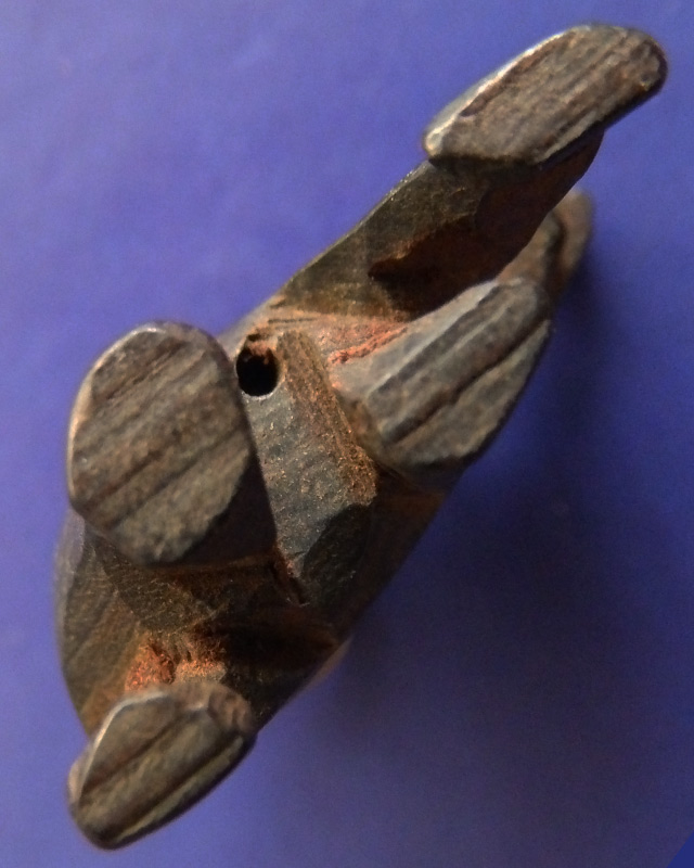 ช้างไม้แกะ ขนาด 2.5 x 3.3 ซ.ม. พระบ้านเก่าเก็บหลายสิบปี