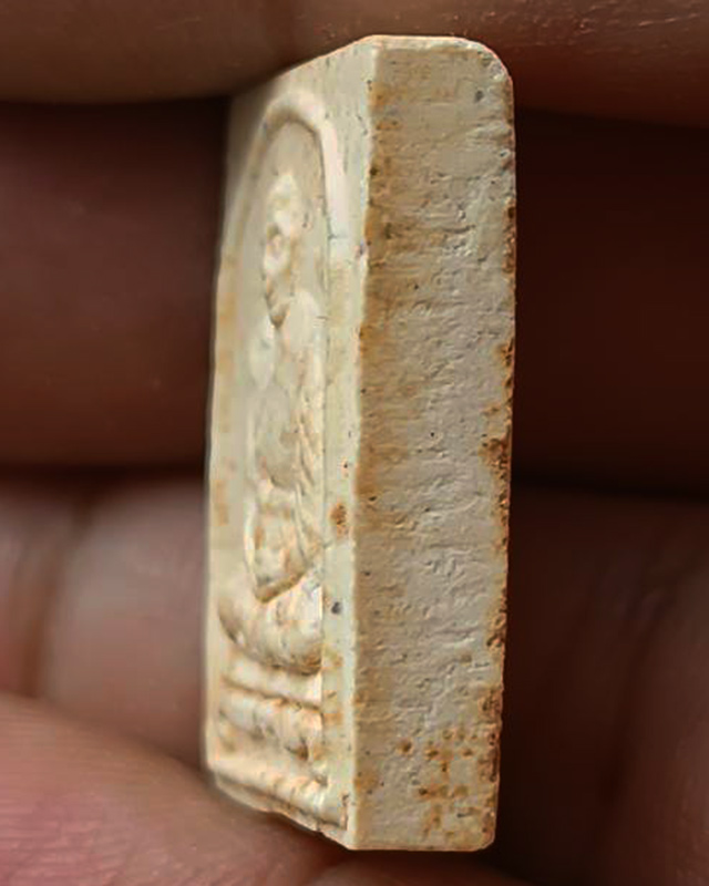 2.พระเนื้อผง 100 ปี หลวงพ่อแช่ม วัดนวลนรดิศ ภาษีเจริญ กรุงเทพฯ ปี 2534 พร้อมกล่องเดิม