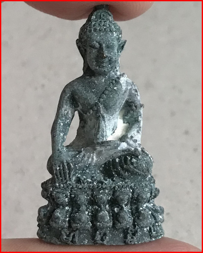 พระกริ่งมหาเศรษฐี อายุ 101 ปี หลวงปู่บุดดา วัดกลางชูศรีเจริญสุข จ.สิงห์บุรี ปี 2537 ก้นอุดเงิน #2