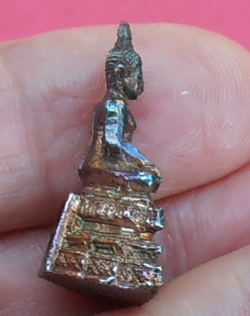 รูปหล่อหลวงพ่อวัดไร่ขิง นครปฐม ปี ๒๕๔๓ เนื้อสัมริดโบราณ