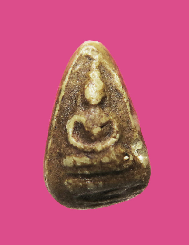 พระผงน้ำมัน พิมพ์สมเด็จฐานบัว หลวงพ่อสว่าง วัดท่าพุทรา. ออกวัดท่างิ้ว(ยุคต้น)