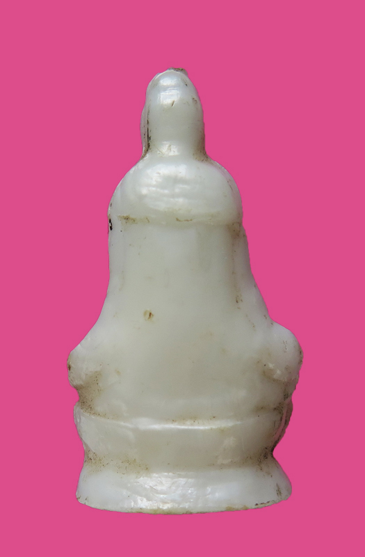 เจ้าแม่กวนอิม ไม่ทราบวัด เนื้อพลาสติกมุก เก่าจัด ถ้าหล่นแตกแน่