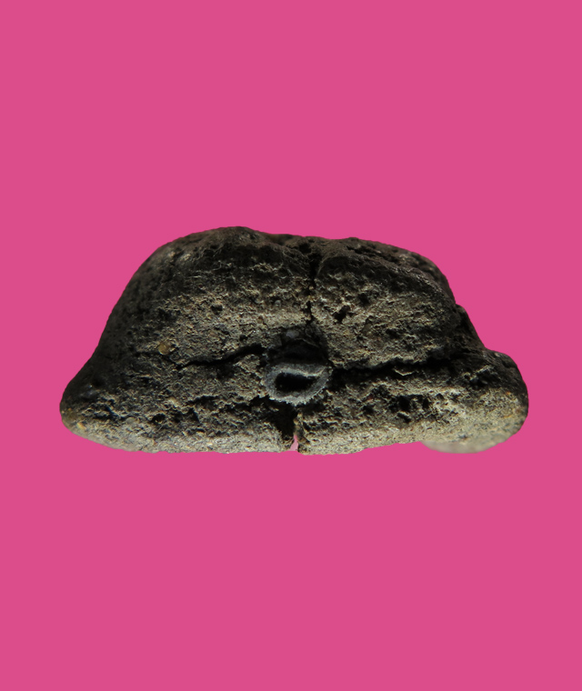 พระหลวงปู่ทวด เนื้อว่าน เก่า สอดตะกรุด ตะกั่ว