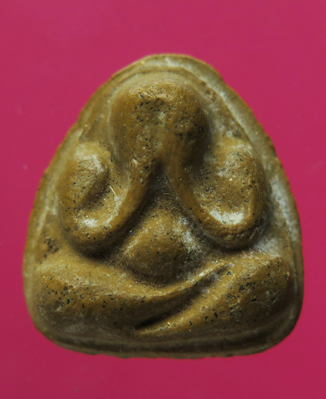 พระปิดตา เนื้อแก่น้ำมัน สายเมืองชล