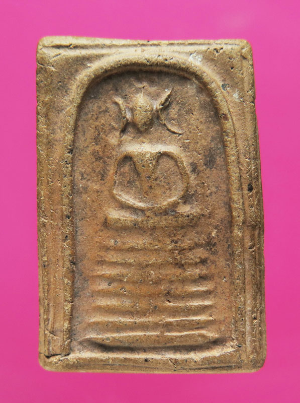 สมเด็จเนื้อดิน เก้าชั้น เก่า