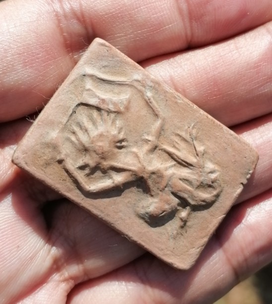 หนุมานเชิญธง​ หลังยันต์ตุ๊กตา หลวงพ่อกวย วัดโฆษิตาราม จ.ชัยนาท​ เนื้อดิน ยุคต้น​ เคาะเดียว     