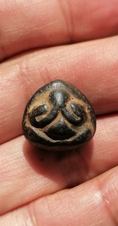 พระไม่ทราบที่ เคาะเดียว     