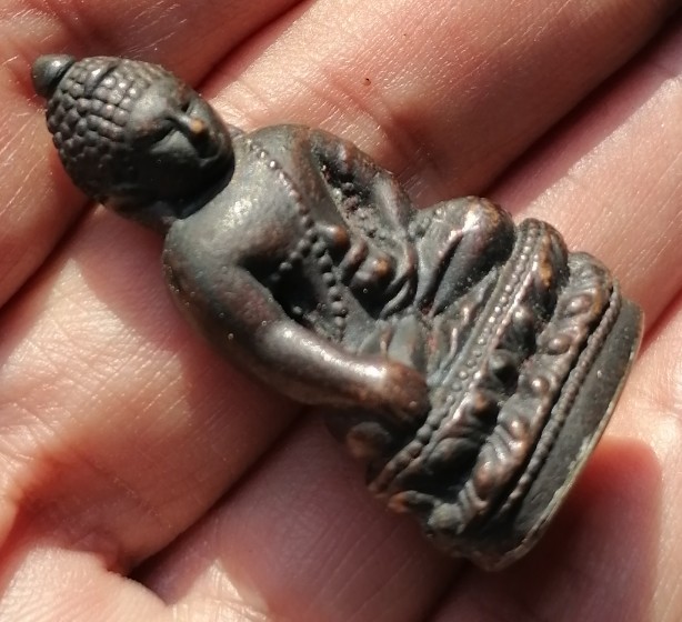 พระกริ่งชัยวัฒน์​ องค์ใหญ่ๆ​ สวยๆ เก่าๆ เคาะเดียว    