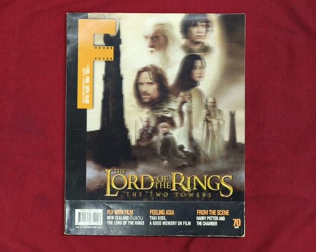 (ปิด59-) หนังสือ Feel Free With Films The Lord Of The Rings 21x26 ซ.ม. 96หน้า (มือ2สภาพดี)