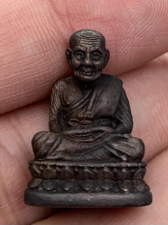 หลวงปู่ทวด ลอยองค์ รุ่น สร้างพระตำหนักปากพนัง 