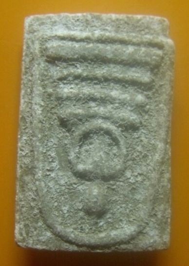 **เบาๆ*พระสมเด็จพิมพ์ใหญ่ 2 หน้า มีคราบกรุ เก่าๆ ไม่ทราบที่**เนื้อจัด สวยๆ เชิญชมครับ