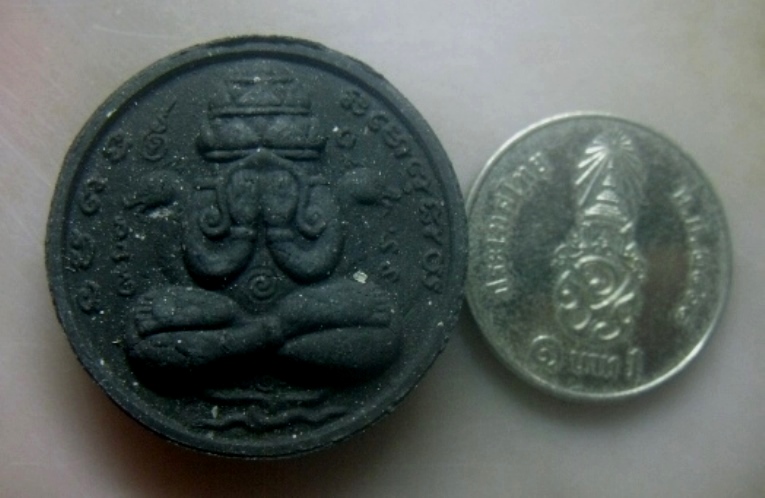 **เบาๆ**พระปิดตาพังพะกาฬ เนื้อว่านดำ รุ่นเหนือดวง๕๙ ปลุกเสก ณ.ศาลหลักเมือง จ.นครศรีฯ ปี ๒๕๕๙**สวยๆ