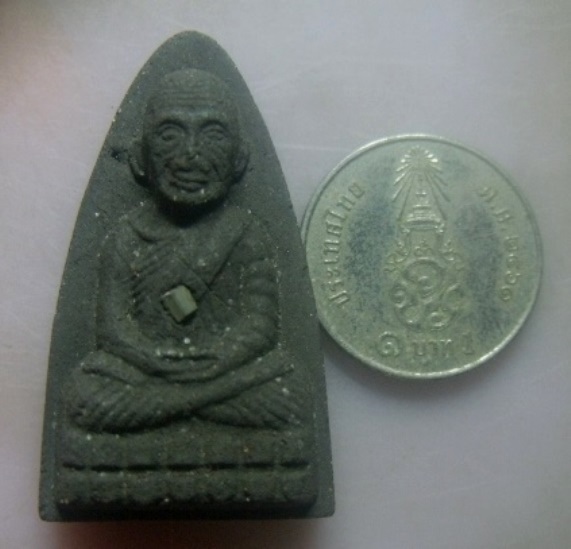 **เบา​ๆ​**หลวงปู่ทวด พิมพ์ใหญ่ เนื้อว่าน วัดเวฬุวัน (วัดสะเตง) จ.ยะลา**ฝังเพชรหน้าทั่ง สวยๆ