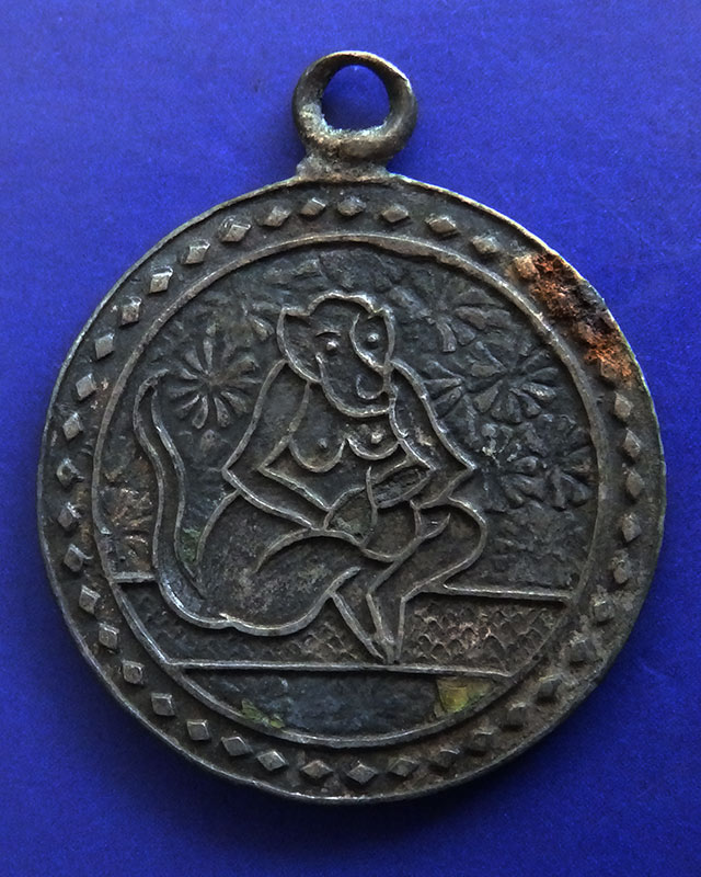 เหรียญหยินหยางหลังนักษัตรปีชวด สมเด็จพุฒาจารย์นวม วัดอนงค์ เนื้อเงินลงยา หูเชื่อม ปี 2463 ขนาด 2 ซ.ม