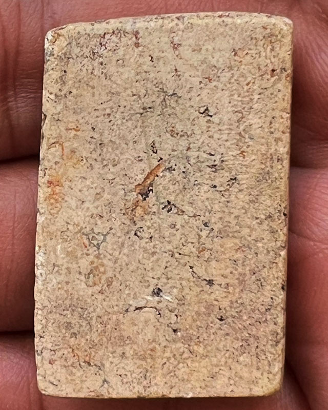 สมเด็จพิมพ์ไกเซอร์เนื้อจัดลงรัก ลงชาด ขนาด 2.5x3.6 ซ.ม. พระบ้านเก่าเก็บหลายสิบปีไม่ทราบที่