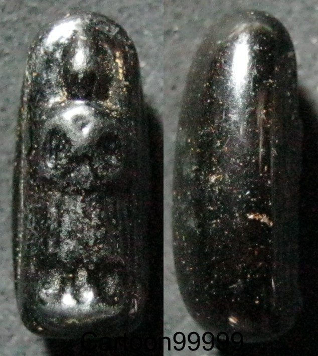 พระประจำวันศุกร์ หลวงพ่ออี๋ วัดสัตหีบ ชลบุรี เนื้อเเร่พรหมชะแง้ เล็กๆ น่ารัก ครับ