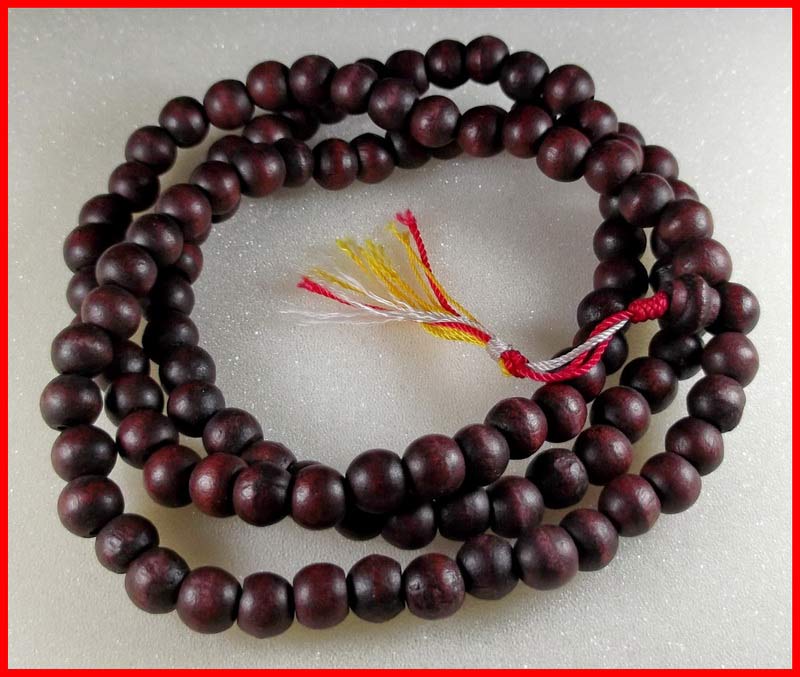 สร้อยประคำมหามงคล หลวงพ่ออุตตมะ วัดวังก์วิเวการาม อ.สังขละบุรี จ.กาญจนบุรี 