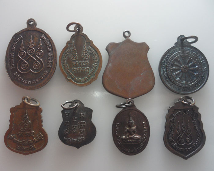 ชุด ๘ เหรียญ (2)