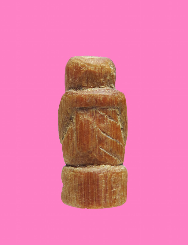 พระปิดตาเนื้อไม้แกะ เก่า