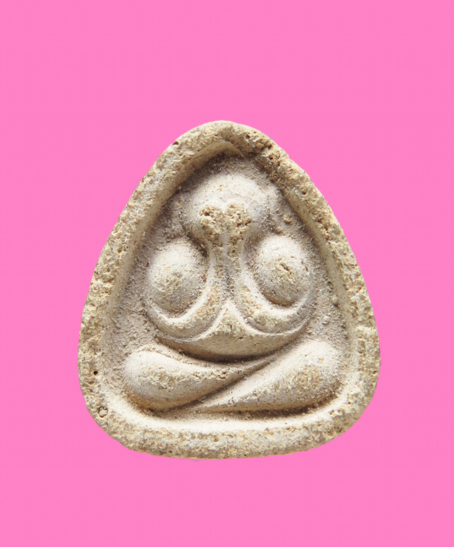 ปิดตา เนื้อผง หลังยันต์