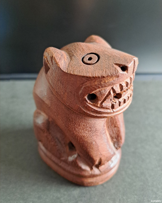 เสือแกะไม้พยุง ขนาดบูชา หลวงพ่อชาญ วัดบางบ่อ จังหวัดสมุทรปราการ..องค์ 2