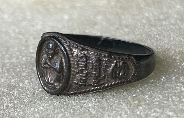 แหวนหลวงพ่อคูณ วัดบ้านไร่ เนื้อเงิน ปี36 ราคาเบาๆ