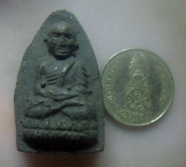 **เบาๆ**หลวงปู่ทวด เนื้อว่าน พิมพใหญ่ หลังพระปิดตามหาลาภ**สวยๆ เชิญชมครับ