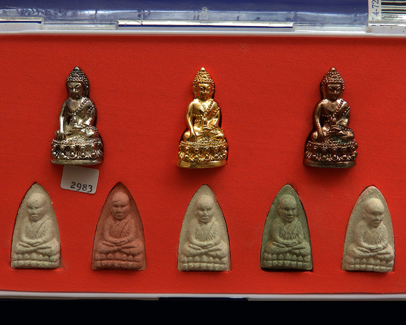 ชุดกรรมการ เลข 2983...พระชัยหลวงปู่ทวด รุ่นตำหนักทอง หลวงปู่ทอง สุสังวโร วัดป่ากอสุวรรณ ครบชุด 8 องค