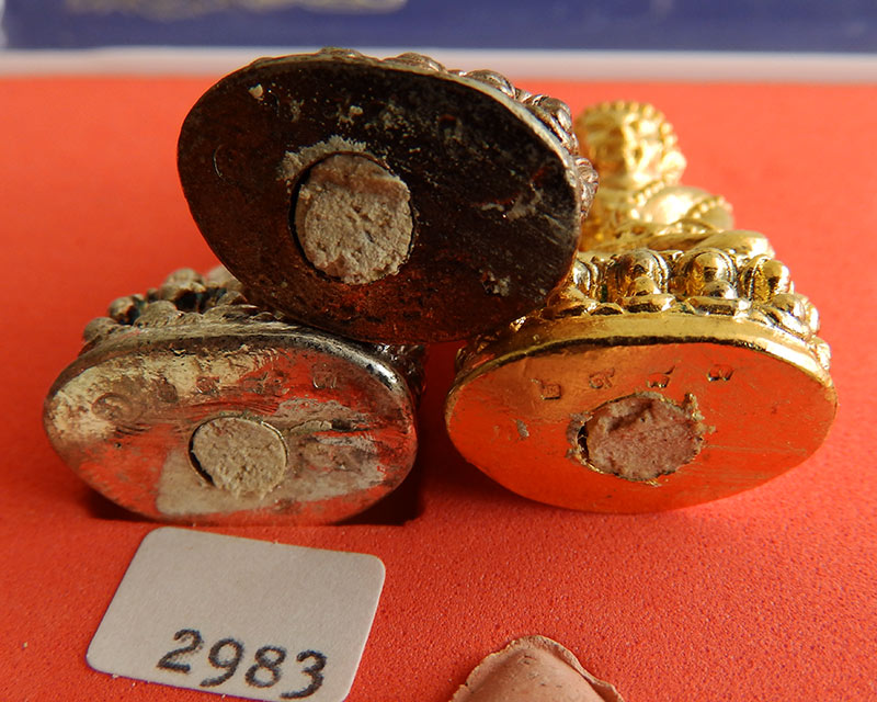 ชุดกรรมการ เลข 2983...พระชัยหลวงปู่ทวด รุ่นตำหนักทอง หลวงปู่ทอง สุสังวโร วัดป่ากอสุวรรณ ครบชุด 8 องค