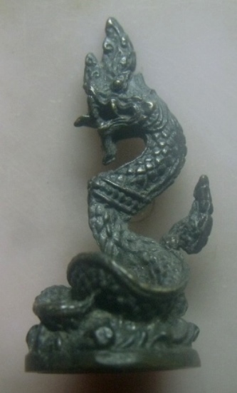 **เบาๆ**รูปหล่อพญานาคราช เนื้อโลหะผสม เก่า ไม่ทราบที่**สวยๆ เชิญชมครับ