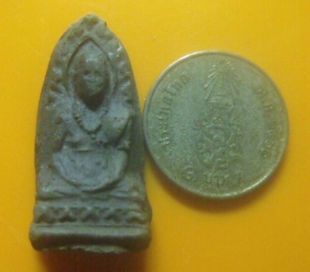 **เบาๆ**พระรูปเหมือนเนื้อดินเผา ครูบาพรหมจักร วัดพระพุทธบาทตากผ้า อ.ป่าซาง จ.ลำพูน**สวยๆ หายาก