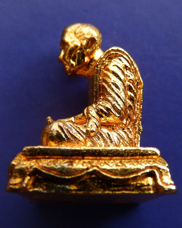 3.รูปหล่อหลวงพ่อเขียน วัดสํานักขุนเณร จ.พิจิตร รุ่นกฐิน 59 โค้ด+เลข สูง 1 นิ้ว พร้อมกล่องเดิม