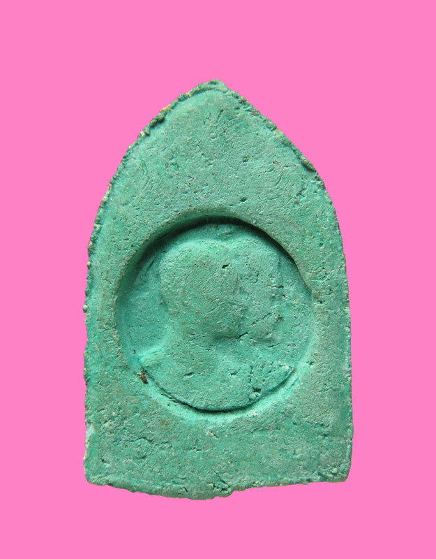 พระแก้วมรกต เนื้อผงว่าน หลังพระบรมฉายาลักษณ์ วัดบ้านโป่ง ปี09 พิธีใหญ่ มวลสารเยี่ยม (ของดีที่ถูกลืม)