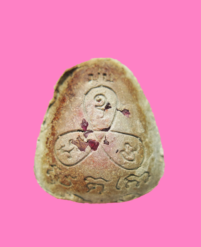 พระปิดตา มีเกสา หลังฝั่งพลอย หลวงปู่ม่น วัดเนินตามาก