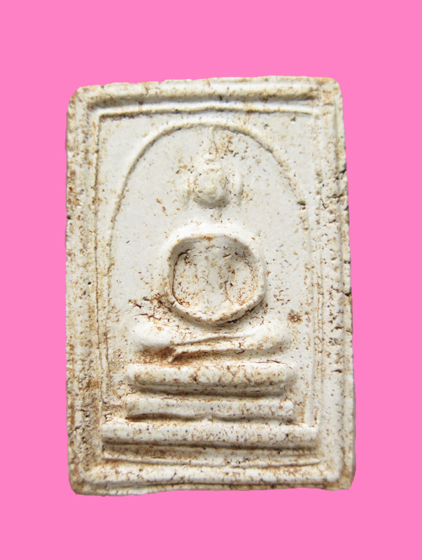 สมเด็จ มีหน้าตา แขนกลม หลังแอ่น